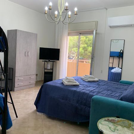 La Casa Di Angelica Apartment Trapani Bagian luar foto