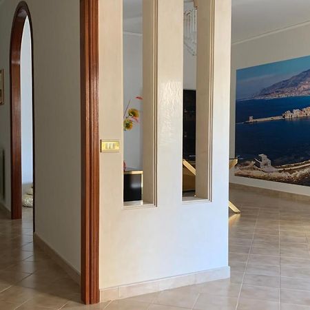 La Casa Di Angelica Apartment Trapani Bagian luar foto
