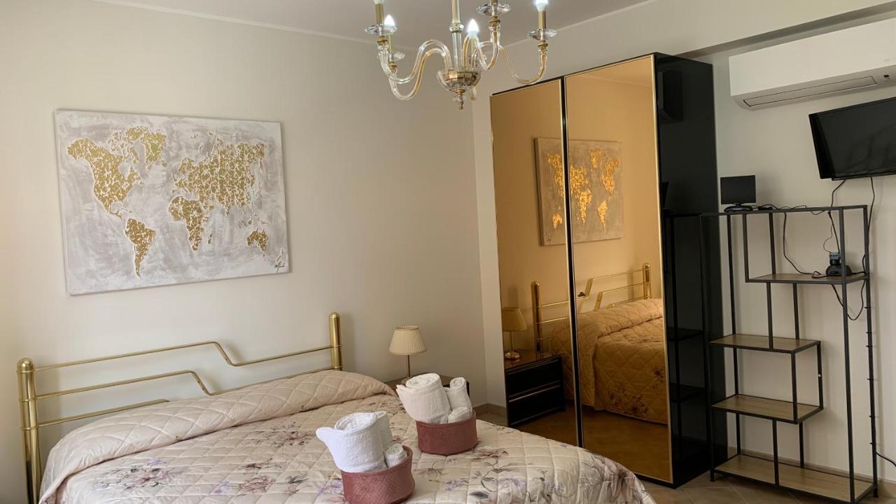 La Casa Di Angelica Apartment Trapani Bagian luar foto