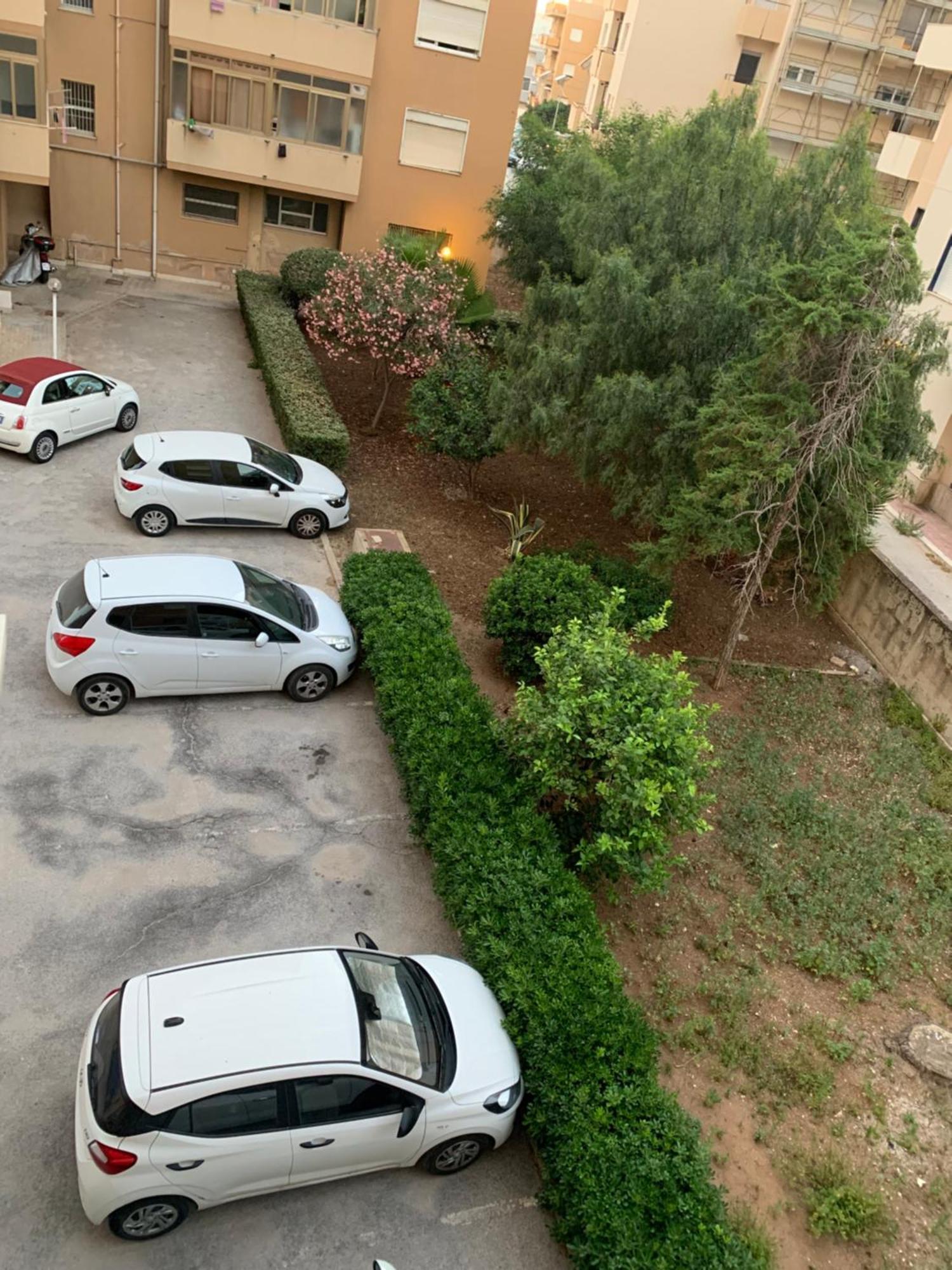 La Casa Di Angelica Apartment Trapani Bagian luar foto